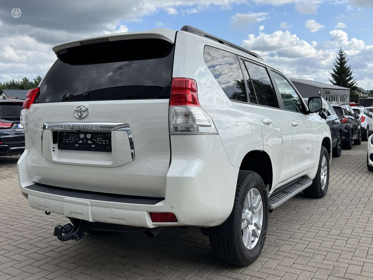 Toyota Land Cruiser - 6