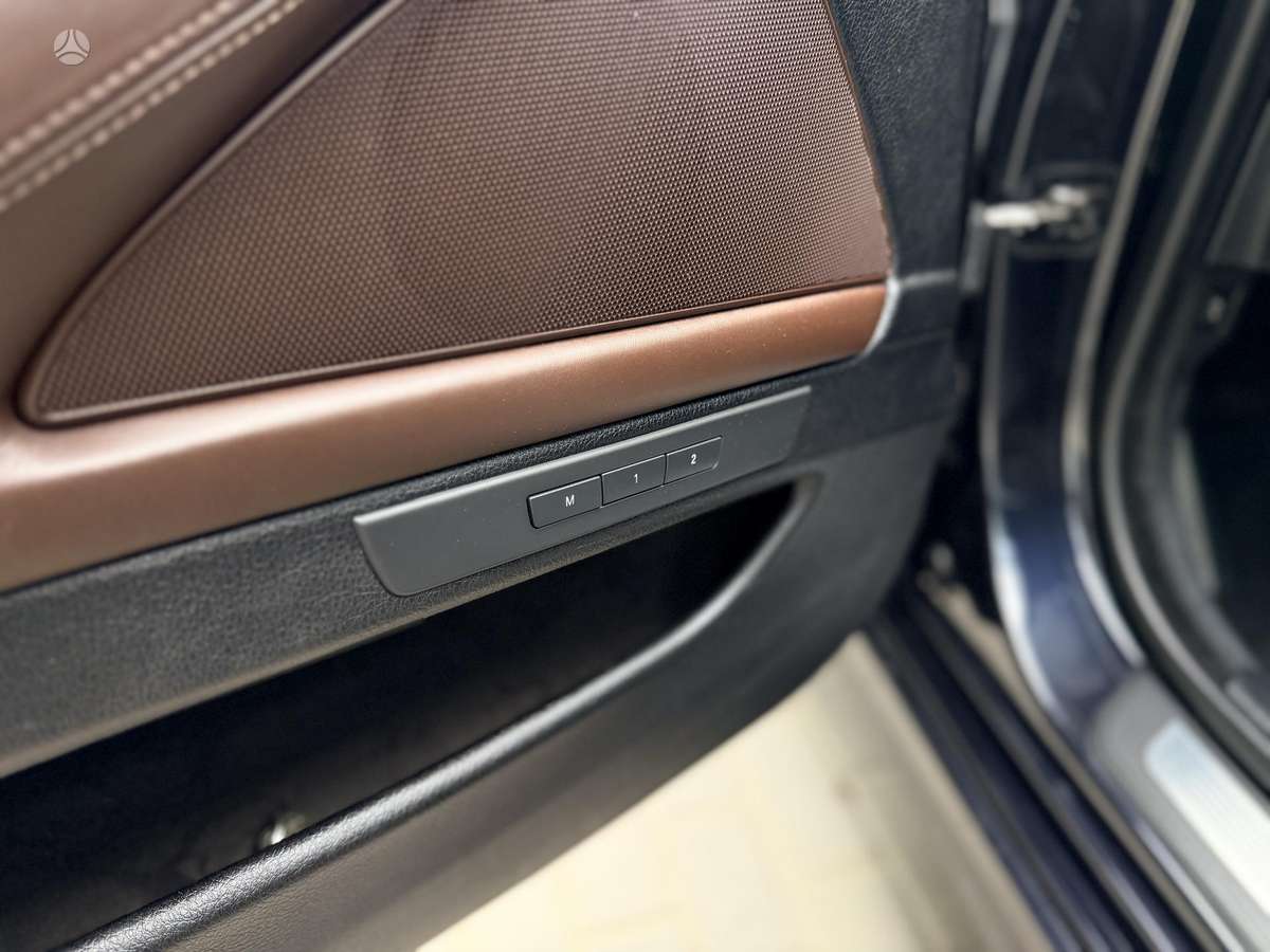 BMW M550, 3.0 l., Седан