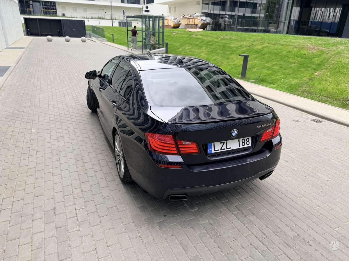 BMW M550, 3.0 l., Седан