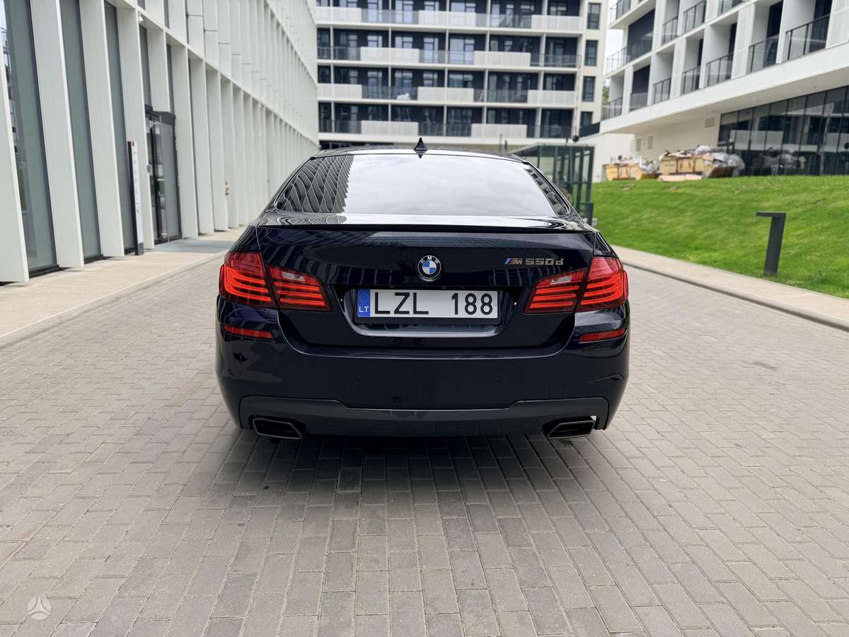 BMW M550, 3.0 l., Седан