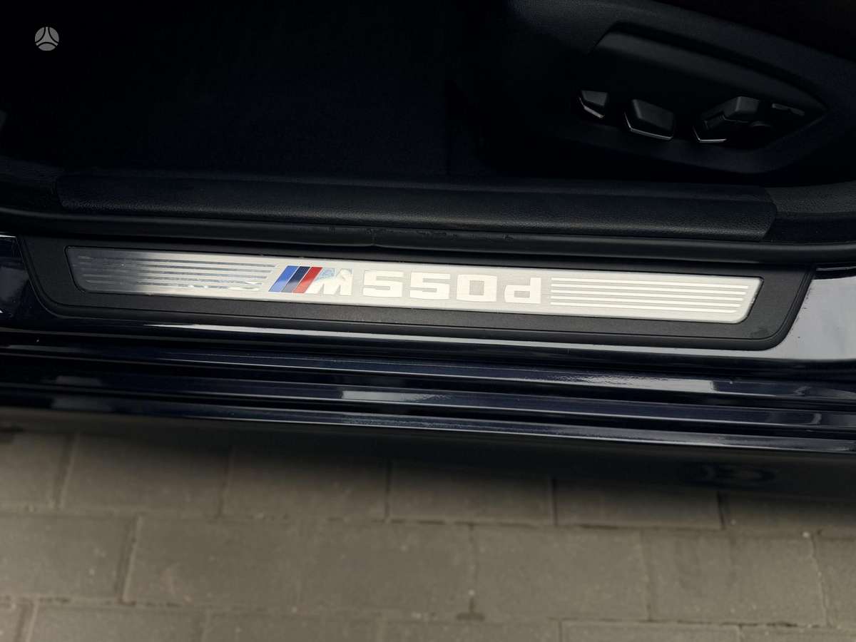 BMW M550, 3.0 l., Седан