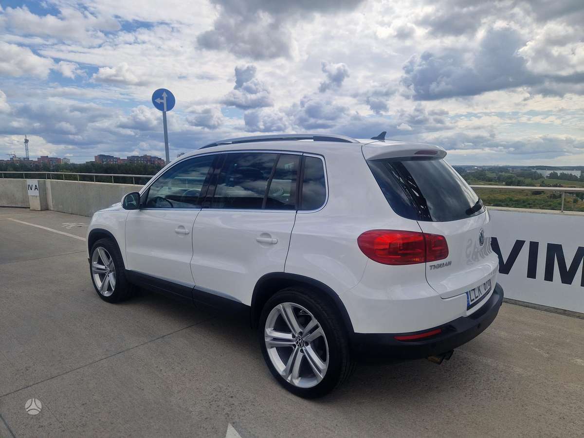 Volkswagen Tiguan - 6