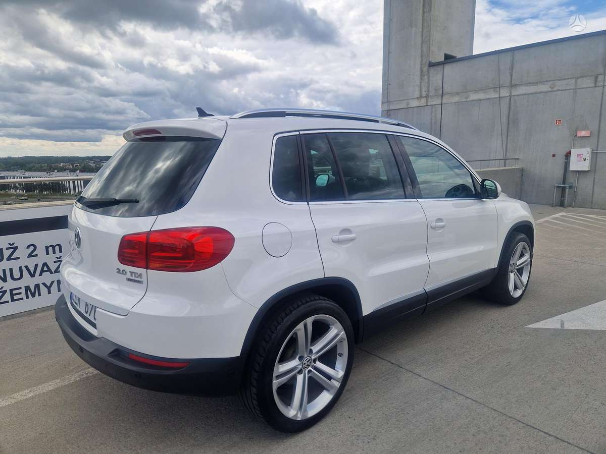 Volkswagen Tiguan - 7
