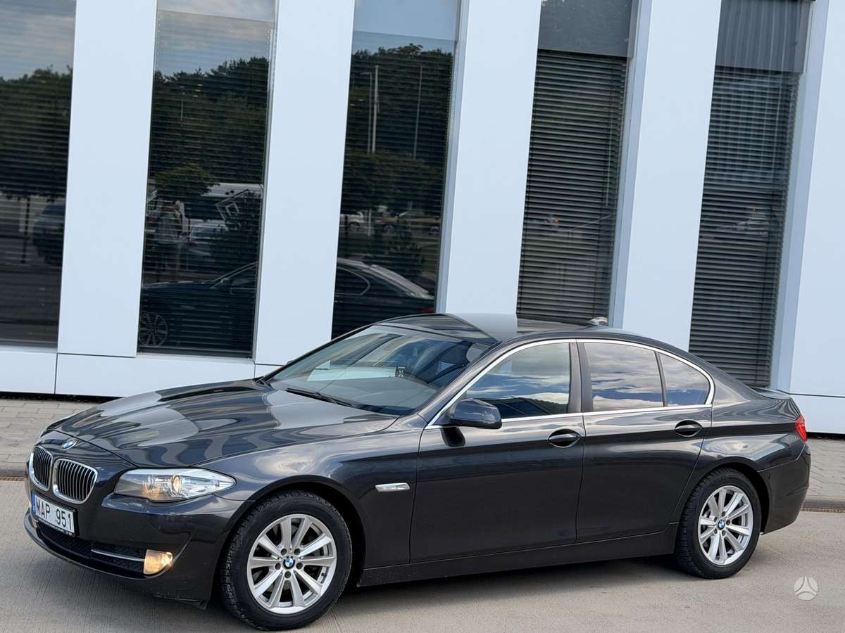 BMW 520, 2.0 l., Седан
