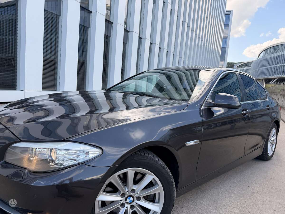 BMW 520, 2.0 l., Седан