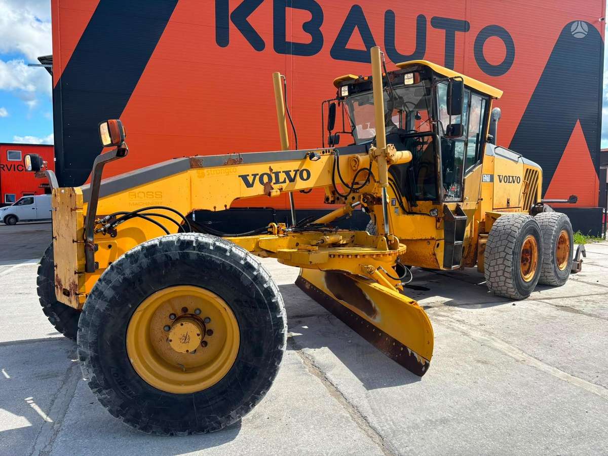 Volvo G960, kita