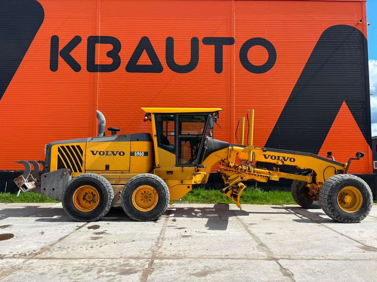 Volvo G960, cits
