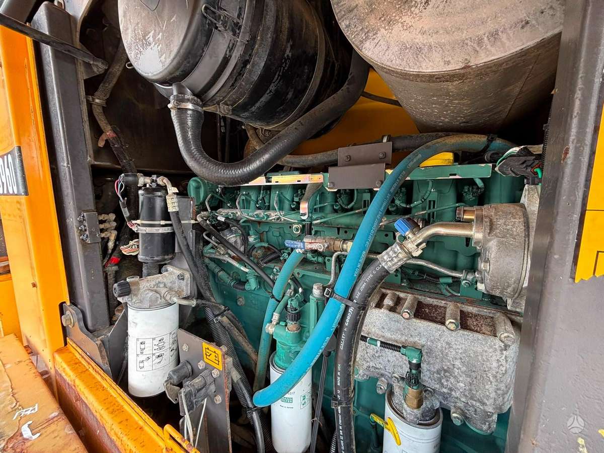 Volvo G960, kita