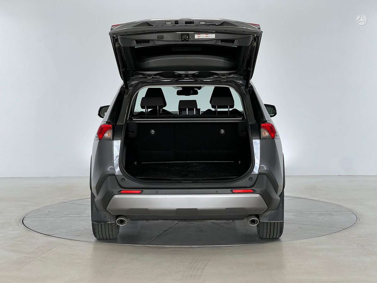 Toyota RAV4 - 10
