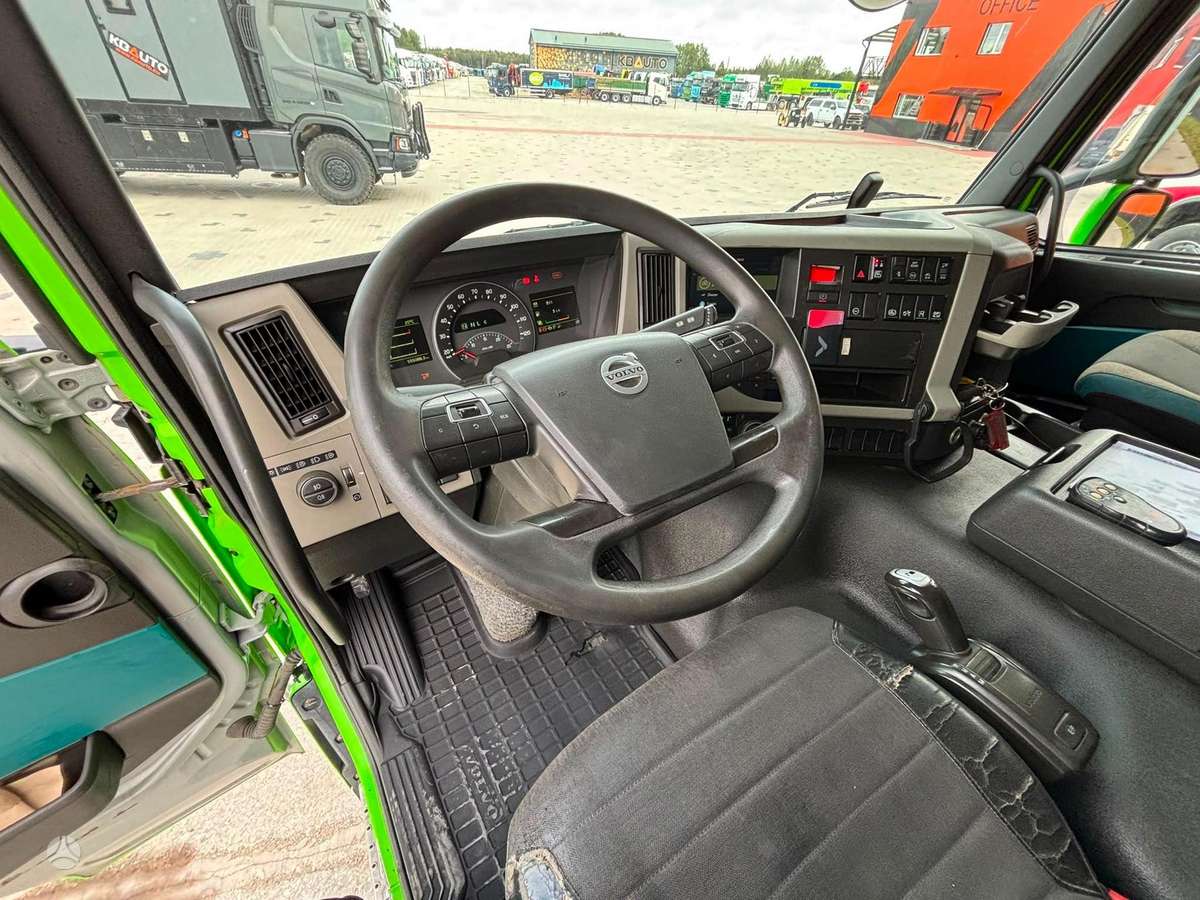 Volvo FM 370 6x2*4, рефрижераторы