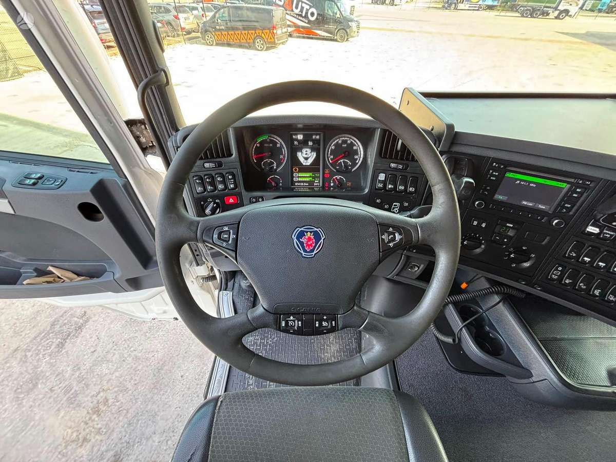 Scania R580 8x4, самосвалы