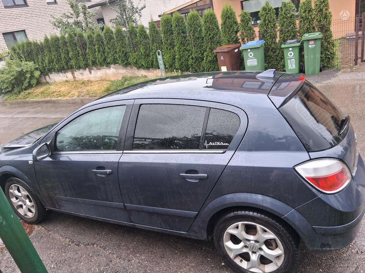 Opel Astra, 1.9 l., hatchback