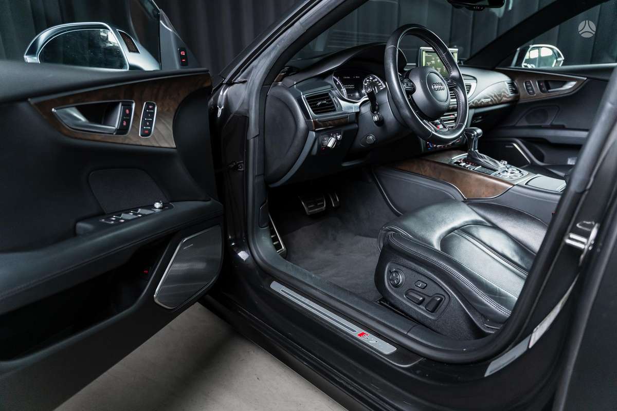 Audi S7, 4.0 l., Седан