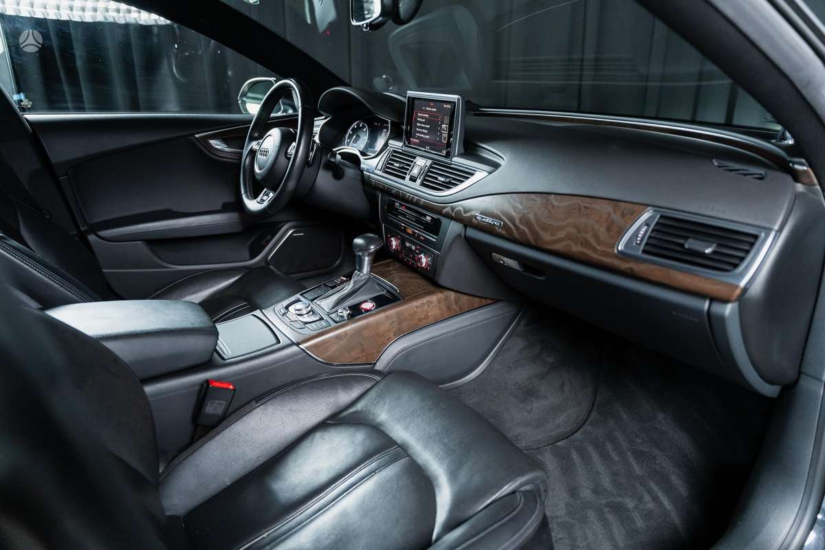Audi S7, 4.0 l., Седан