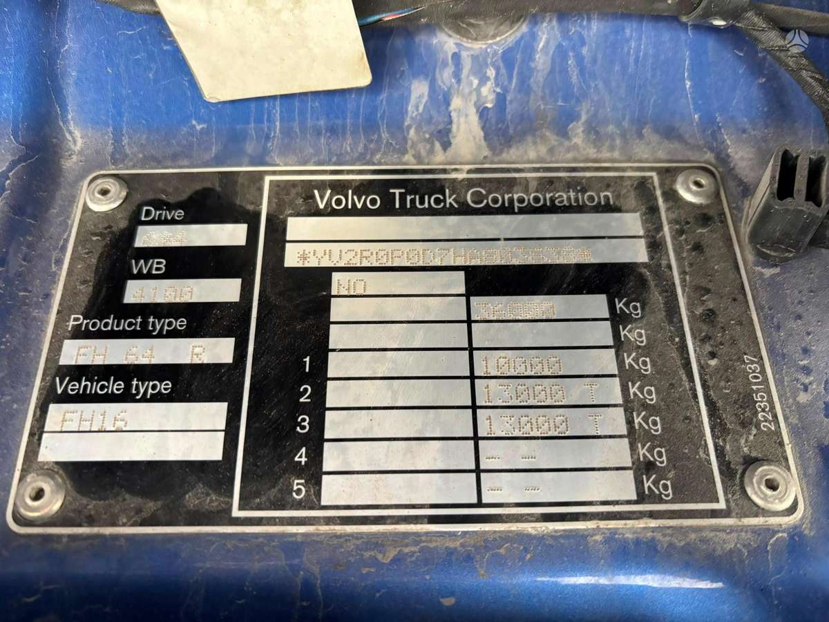 Volvo FH 16 750 8x4, single sleeper