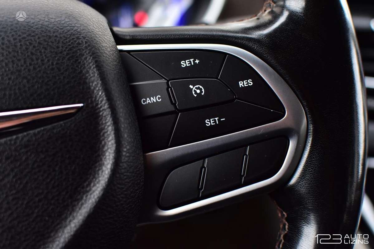 Chrysler Pacifica, 3.6 l., Минивэн