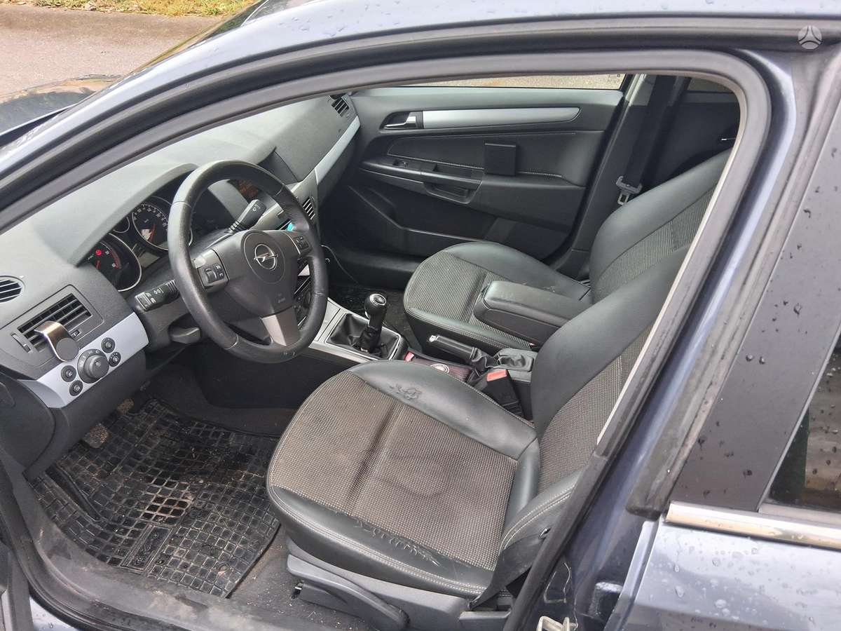 Opel Astra, 1.9 l., hatchback