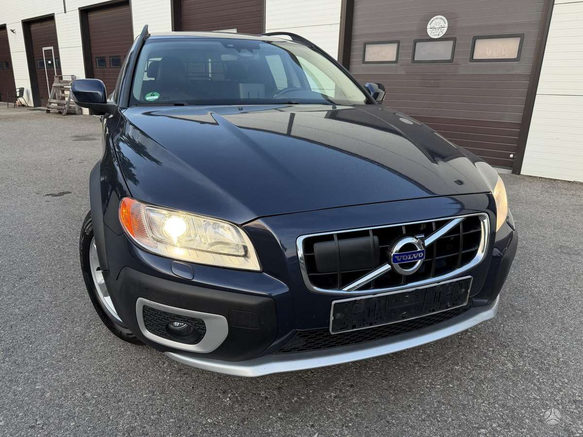 Volvo XC70, 2.0 l., wagon