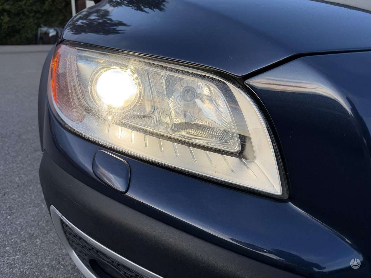 Volvo XC70, 2.0 l., Универсал
