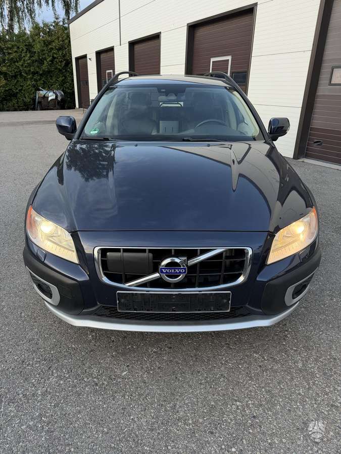 Volvo XC70, 2.0 l., Универсал