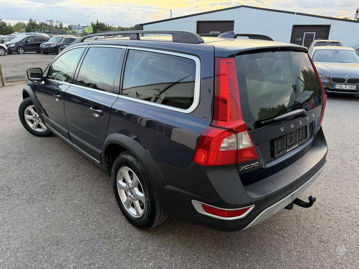 Volvo XC70, 2.0 l., Универсал