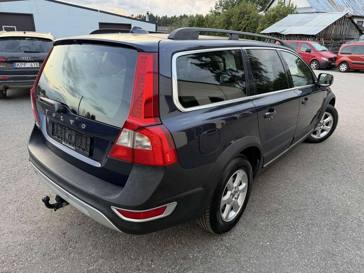 Volvo XC70, 2.0 l., Универсал