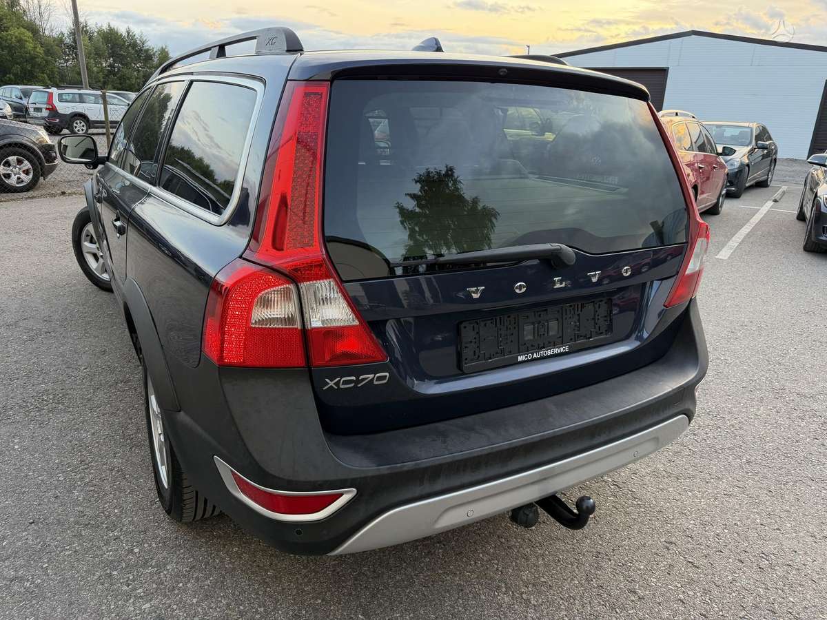 Volvo XC70, 2.0 l., wagon