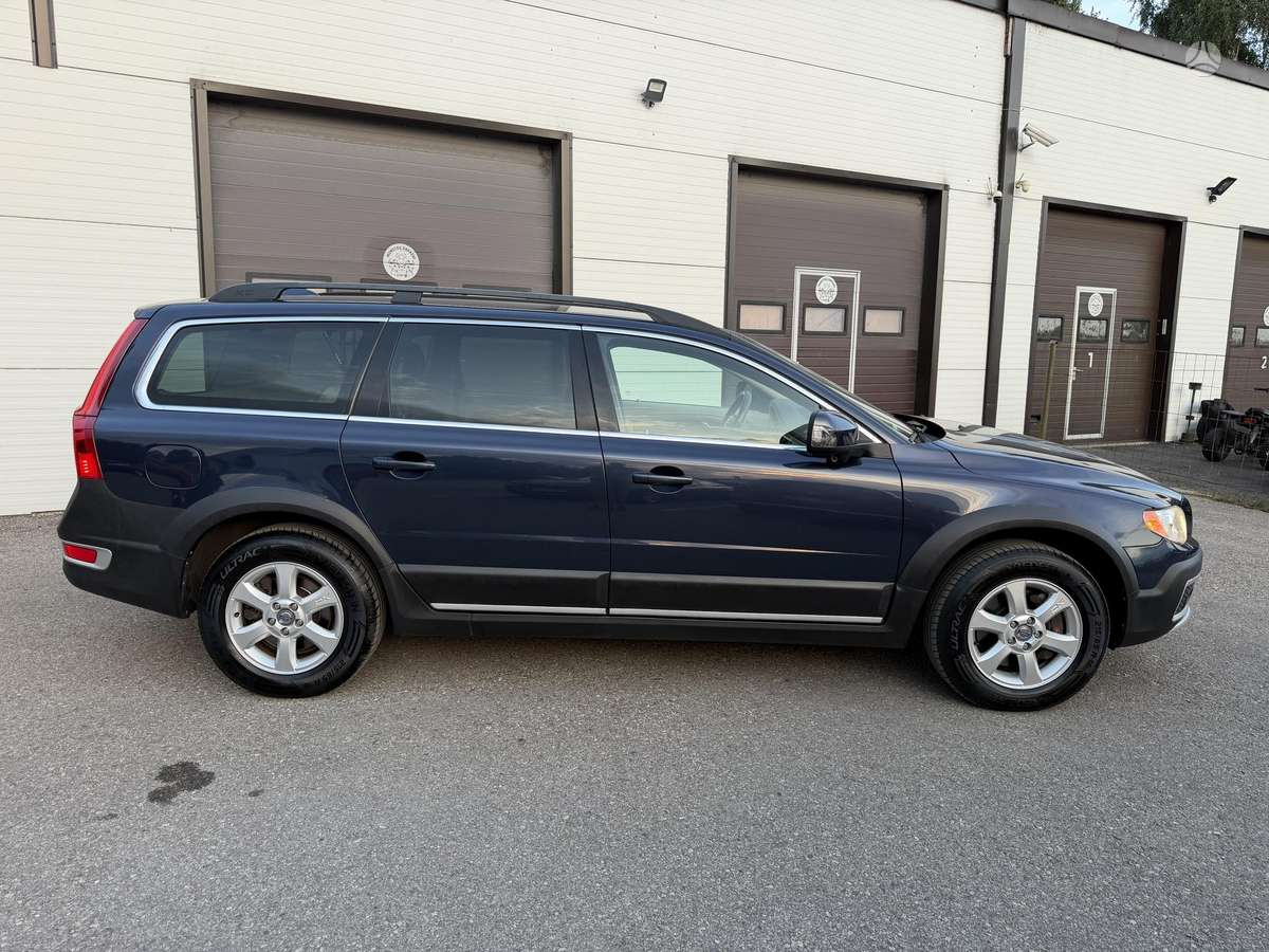 Volvo XC70, 2.0 l., Универсал