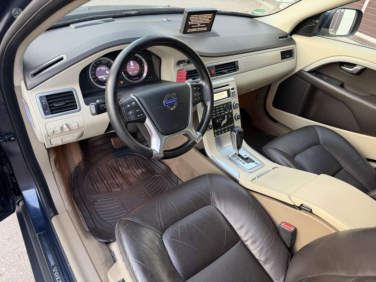 Volvo XC70, 2.0 l., Универсал