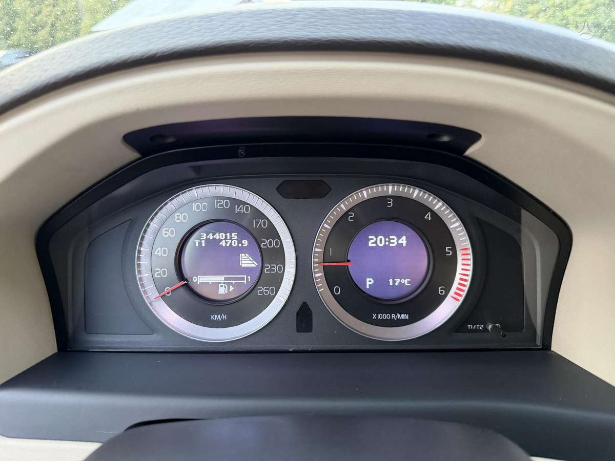 Volvo XC70, 2.0 l., wagon