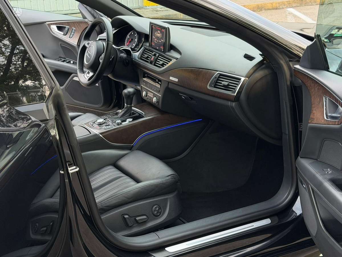 Audi A7, 3.0 l., hatchback