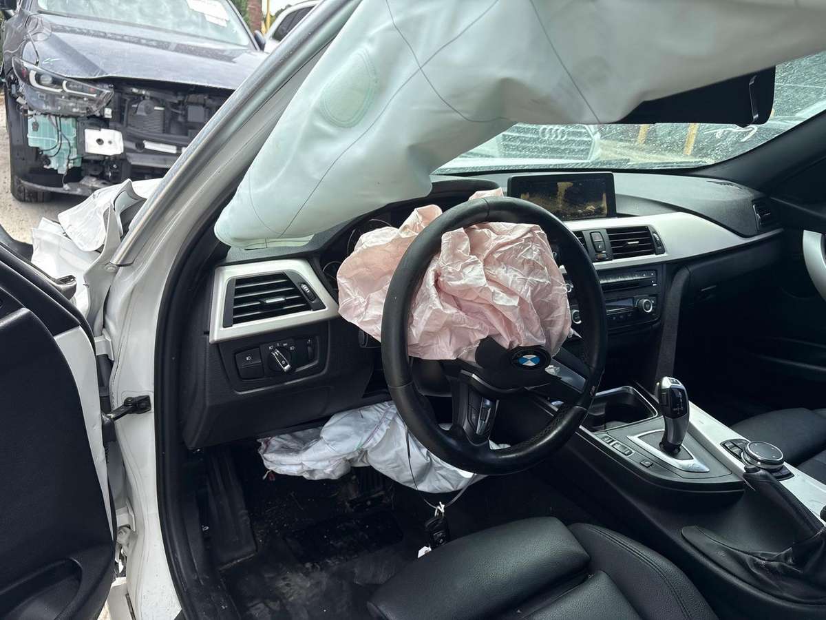 BMW 320, 2.0 l., Седан