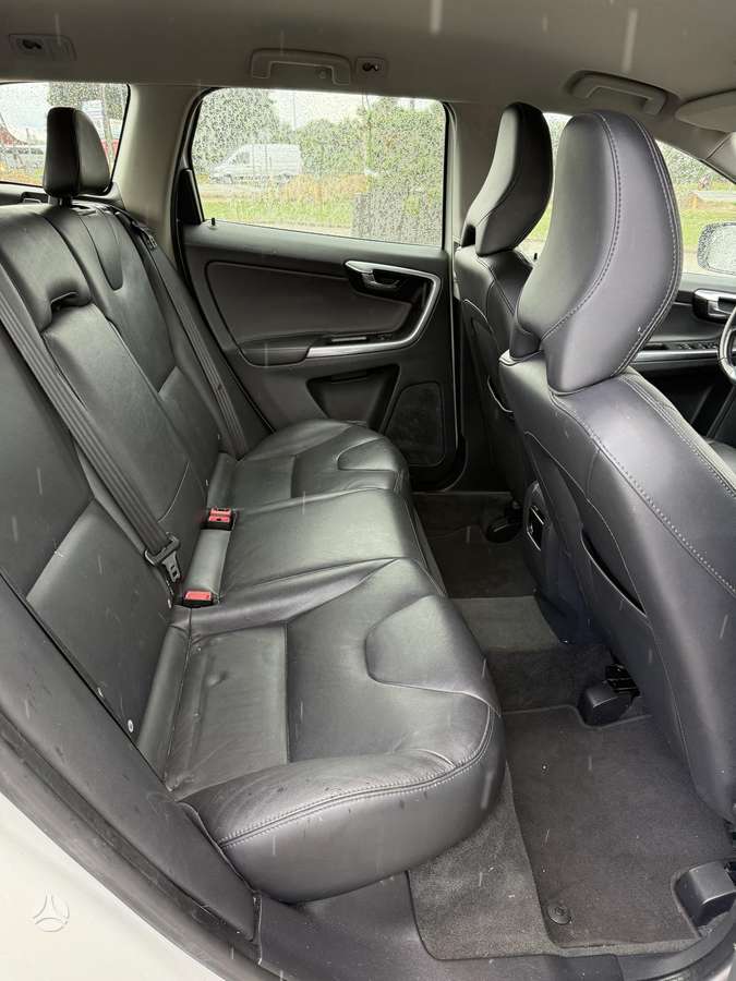 Volvo XC60 - 8