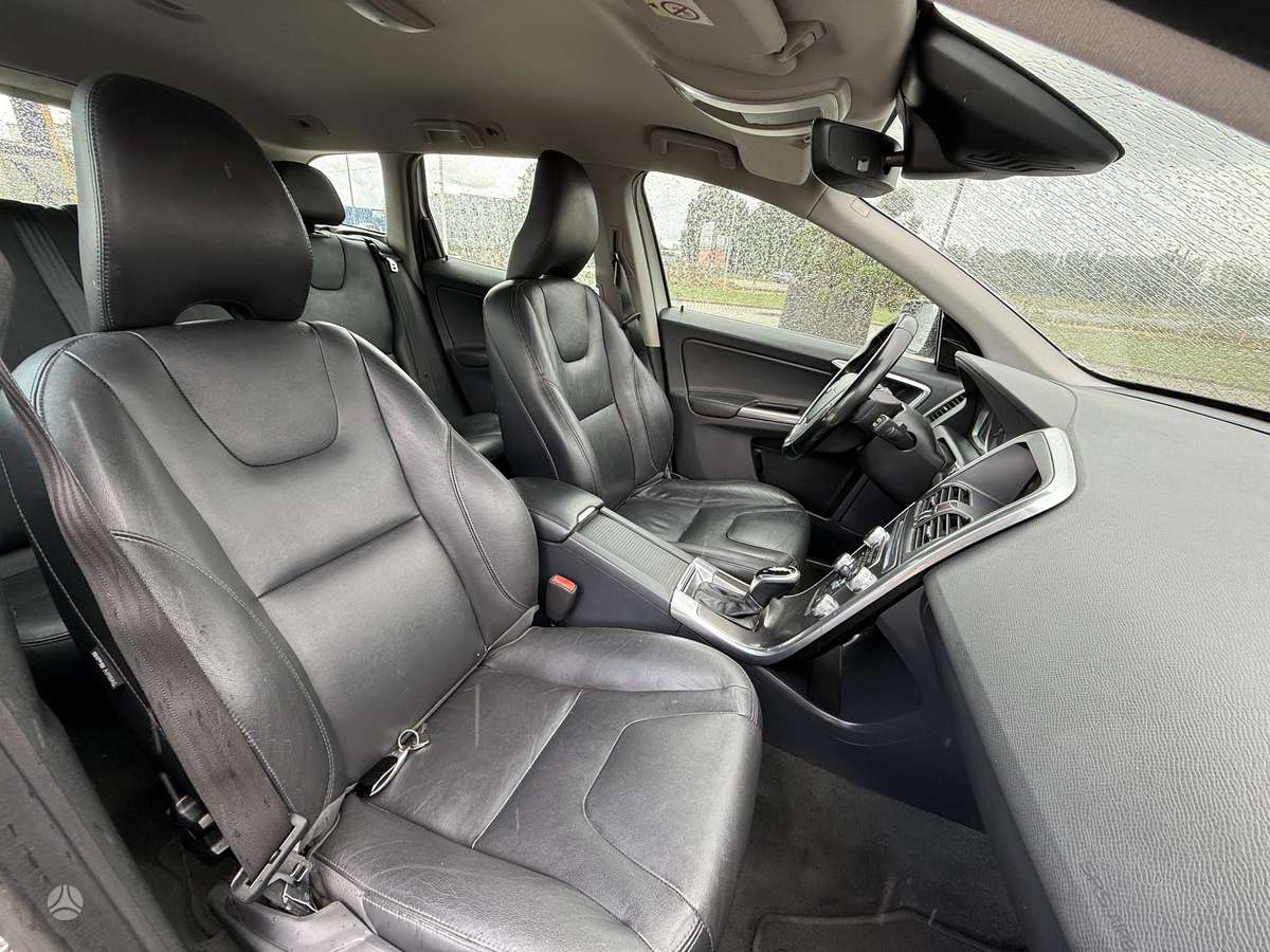 Volvo XC60 - 11