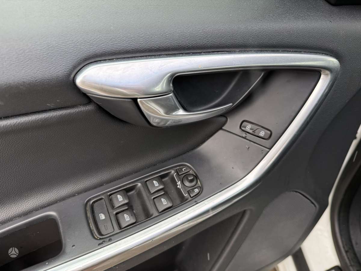 Volvo XC60 - 12