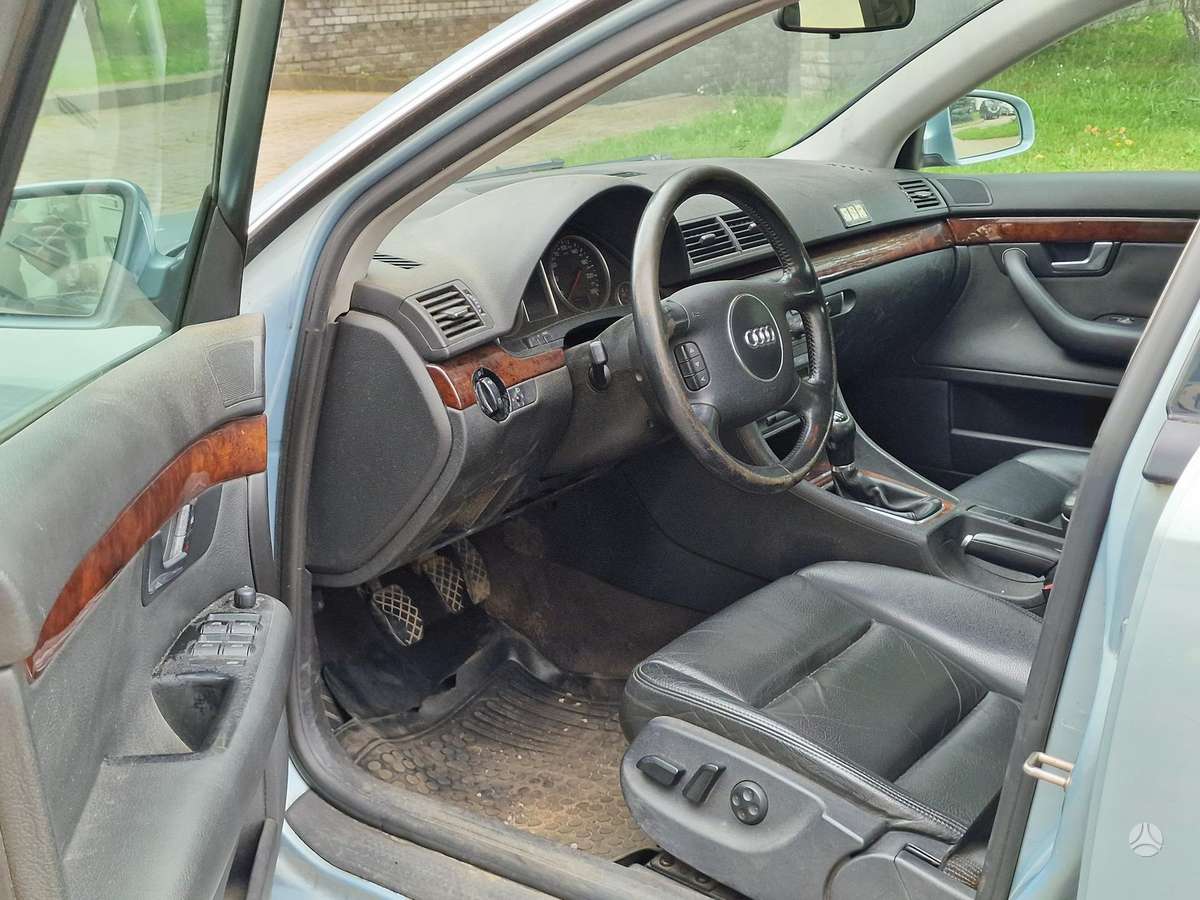 Audi A4, 1.9 l., Седан