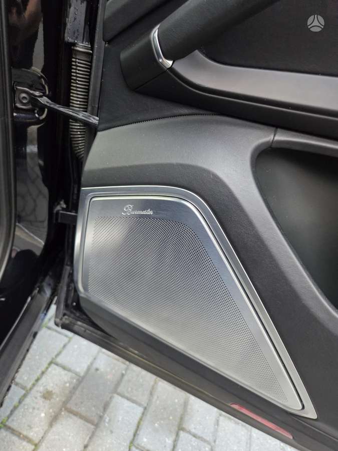 Porsche Cayenne - 7