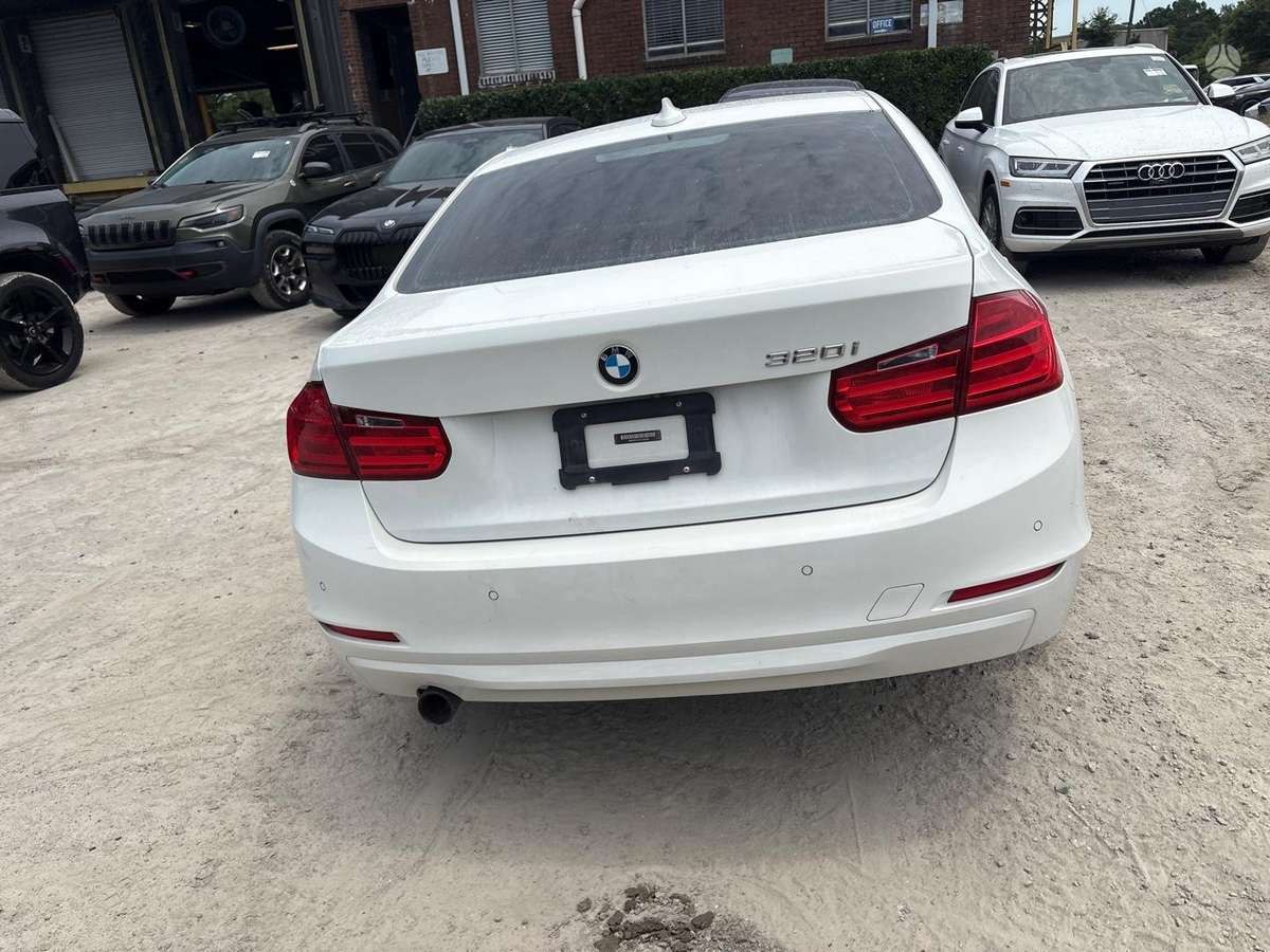 BMW 320, 2.0 l., Седан