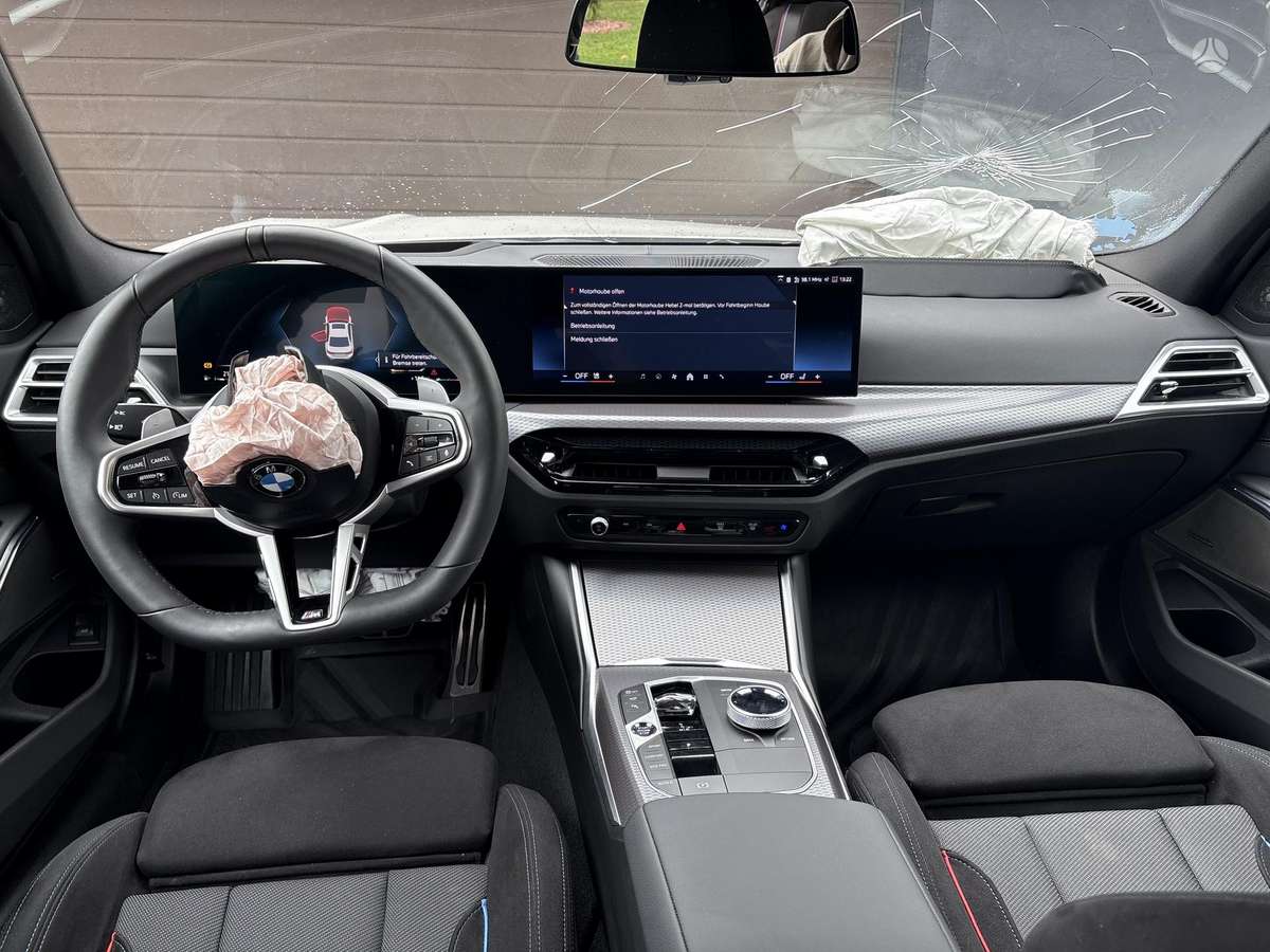 BMW 320, 2.0 l., Седан