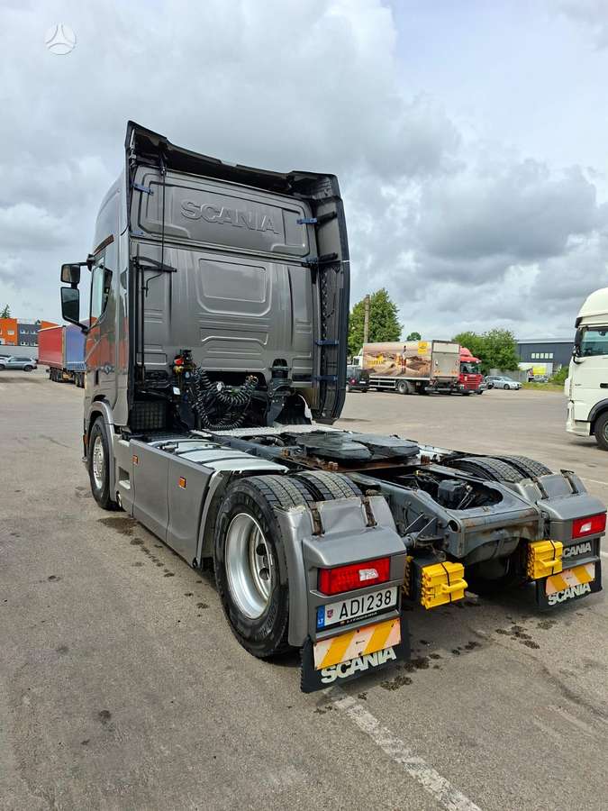 Scania R450, double sleeper