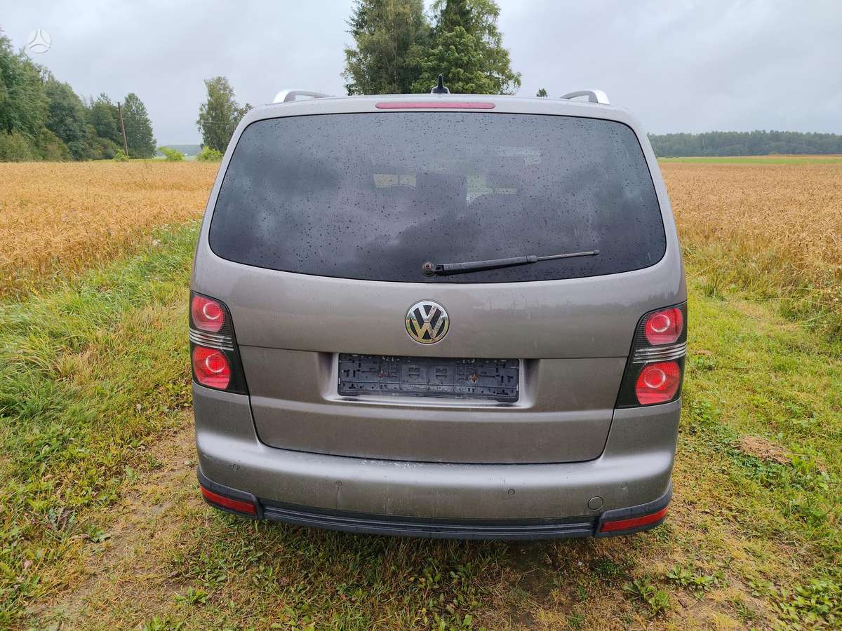 Volkswagen Cross Touran - 4