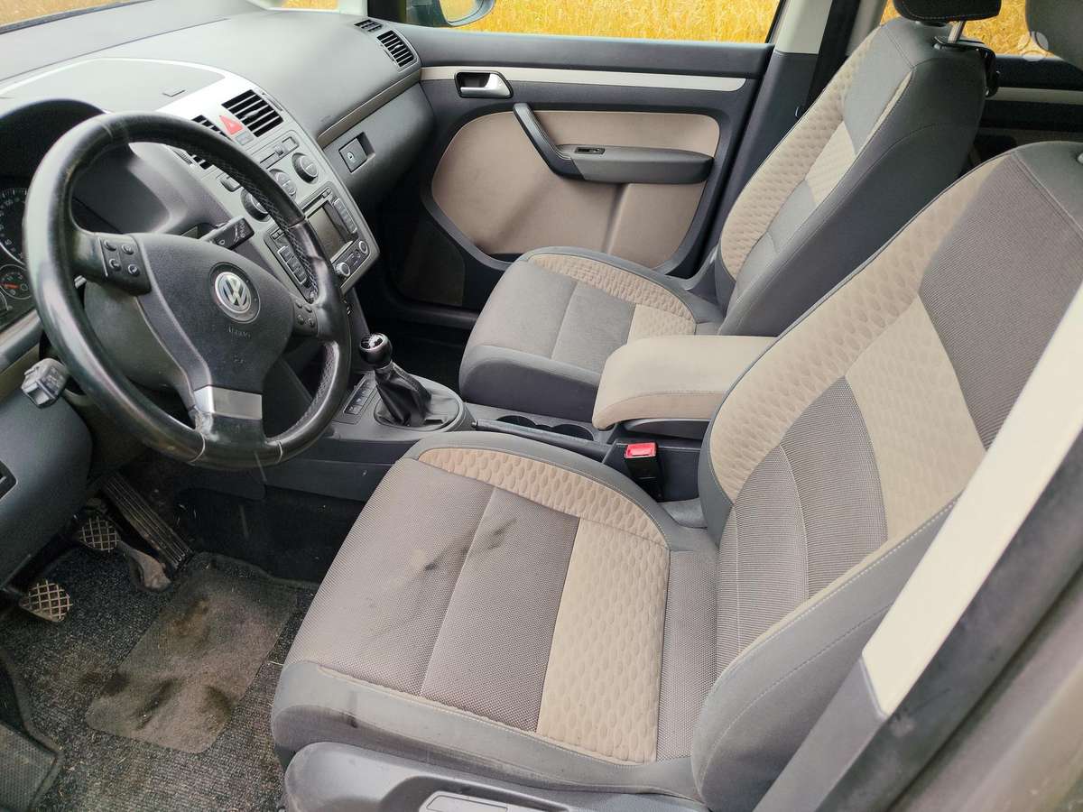 Volkswagen Cross Touran - 5
