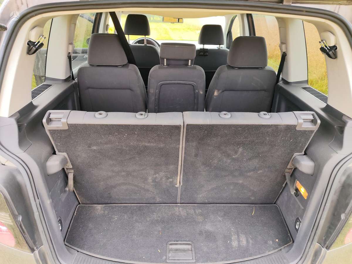 Volkswagen Cross Touran - 7
