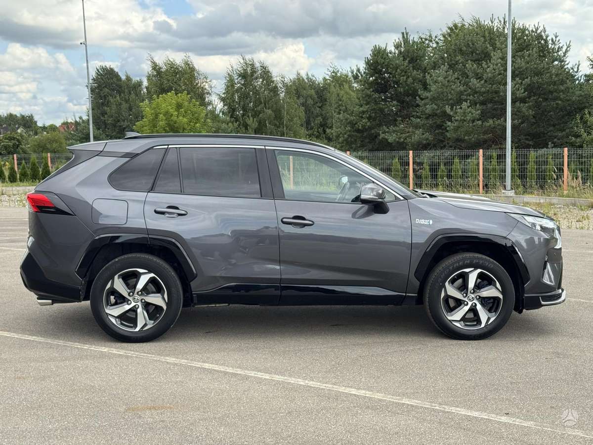Toyota RAV4 - 7