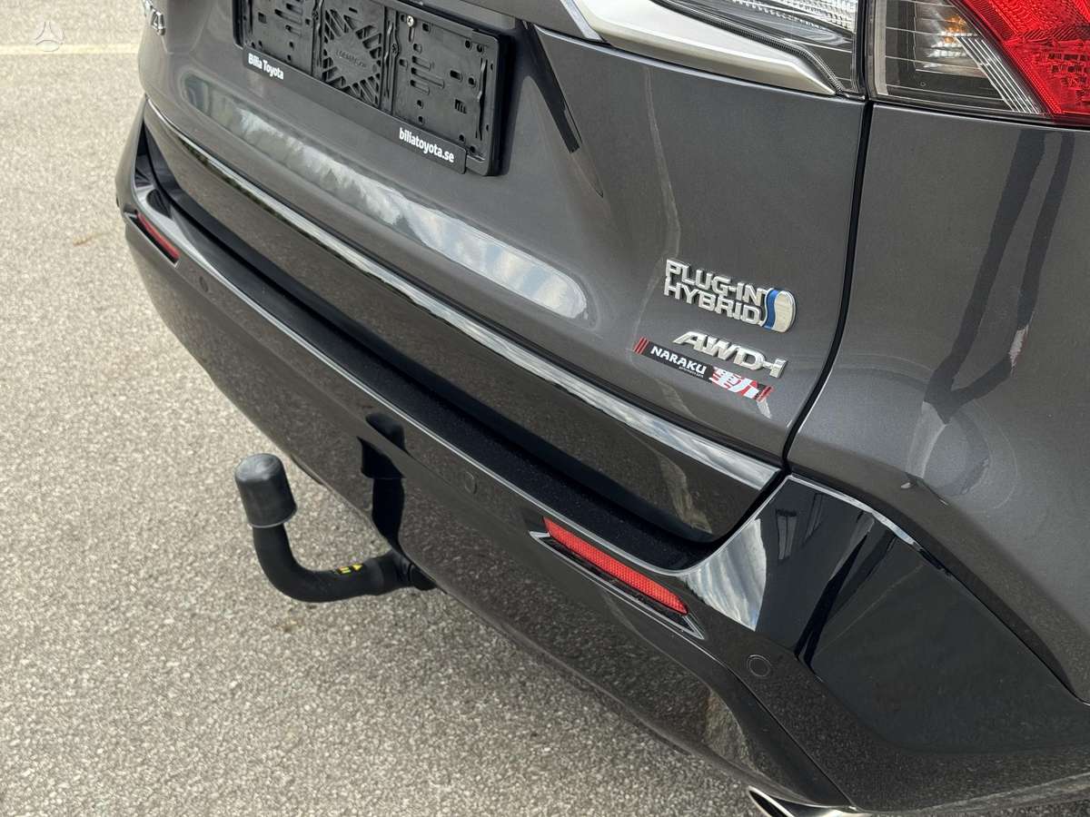 Toyota RAV4 - 8