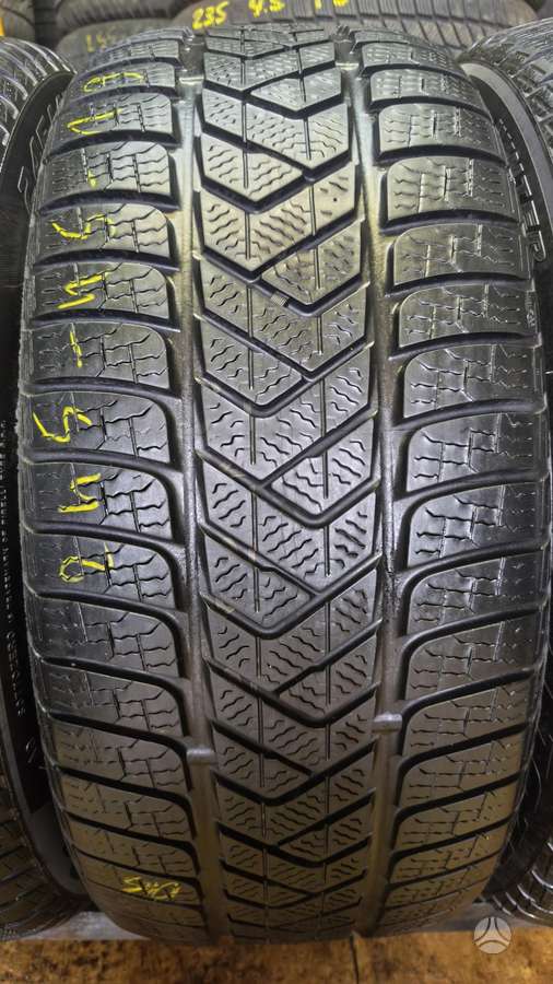 Pirelli Sottozero 3, winter 245/45 R19