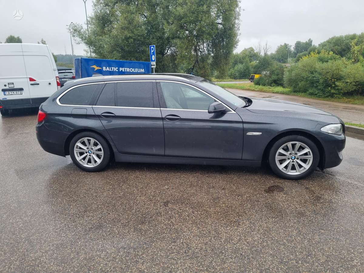 BMW 520, 2.0 l., Универсал