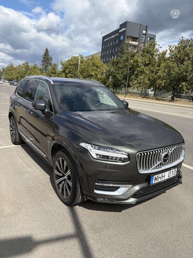Volvo XC90 - 1