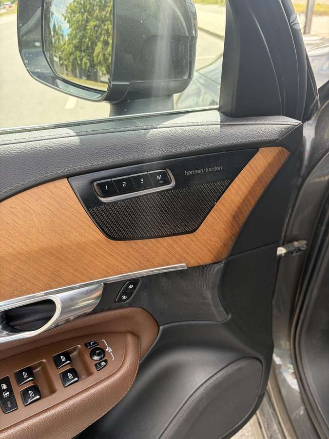 Volvo XC90 - 6
