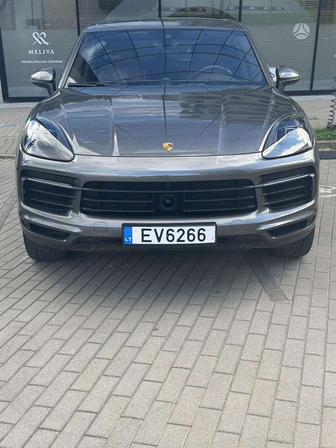 Porsche Cayenne - 6